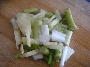 鸡吃生葫芦瓜视频教程下载,轻松掌握养殖技巧